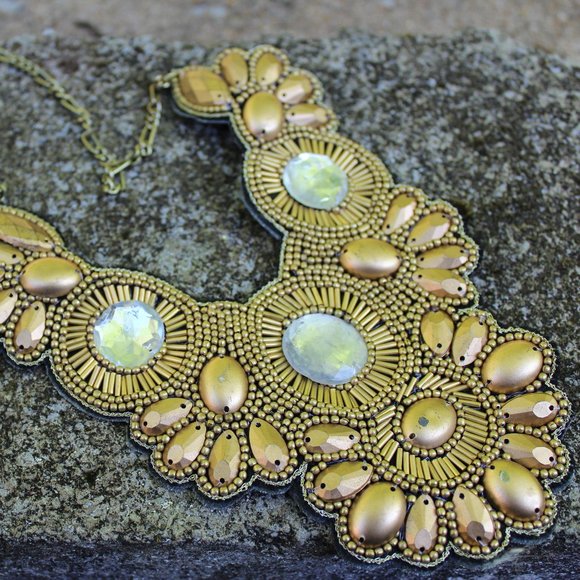 Jewelry - [5/$25]Egyptian Gold Statement Collar Bib Necklace